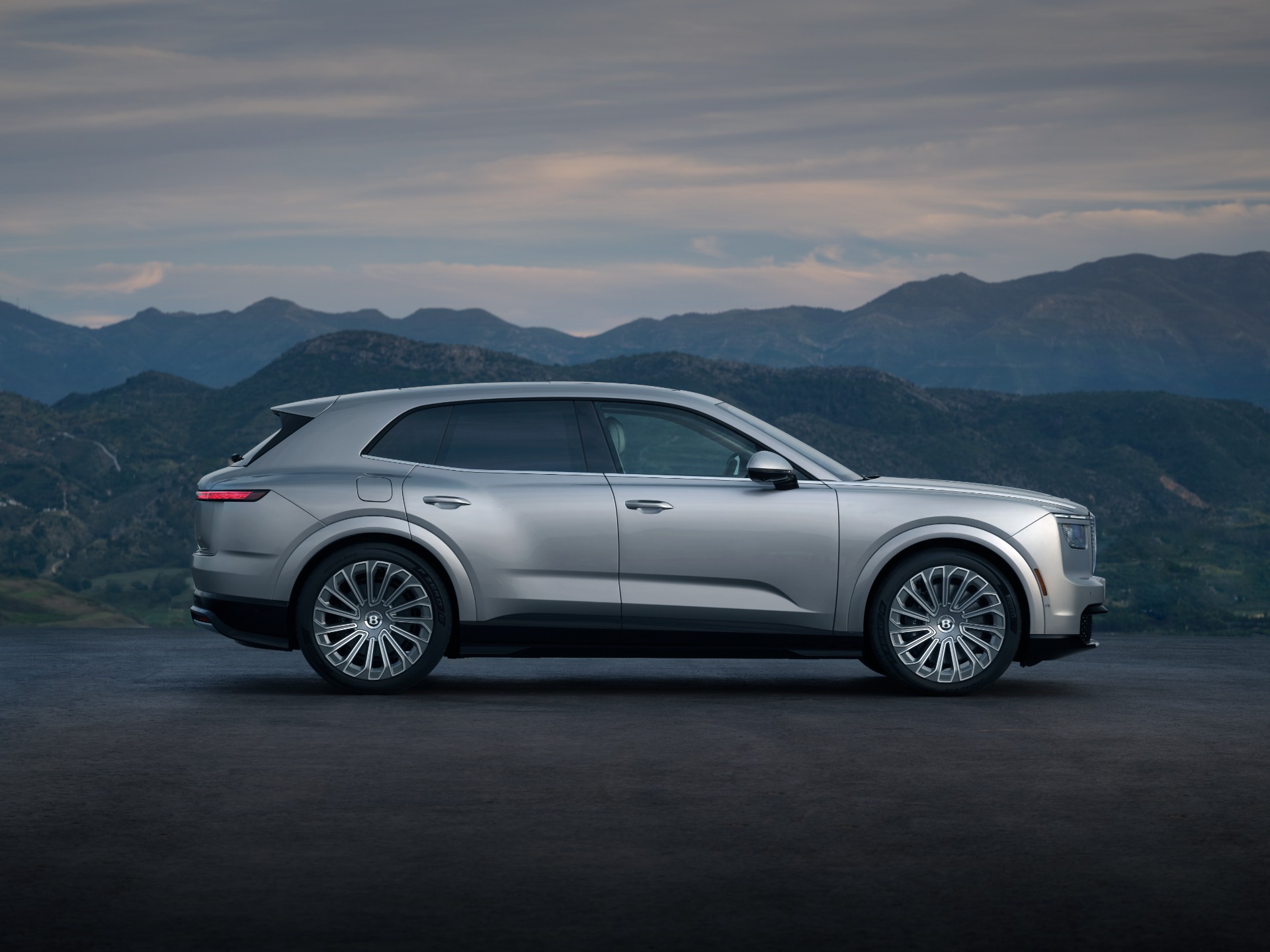 New-2028-Bentley-Torcal