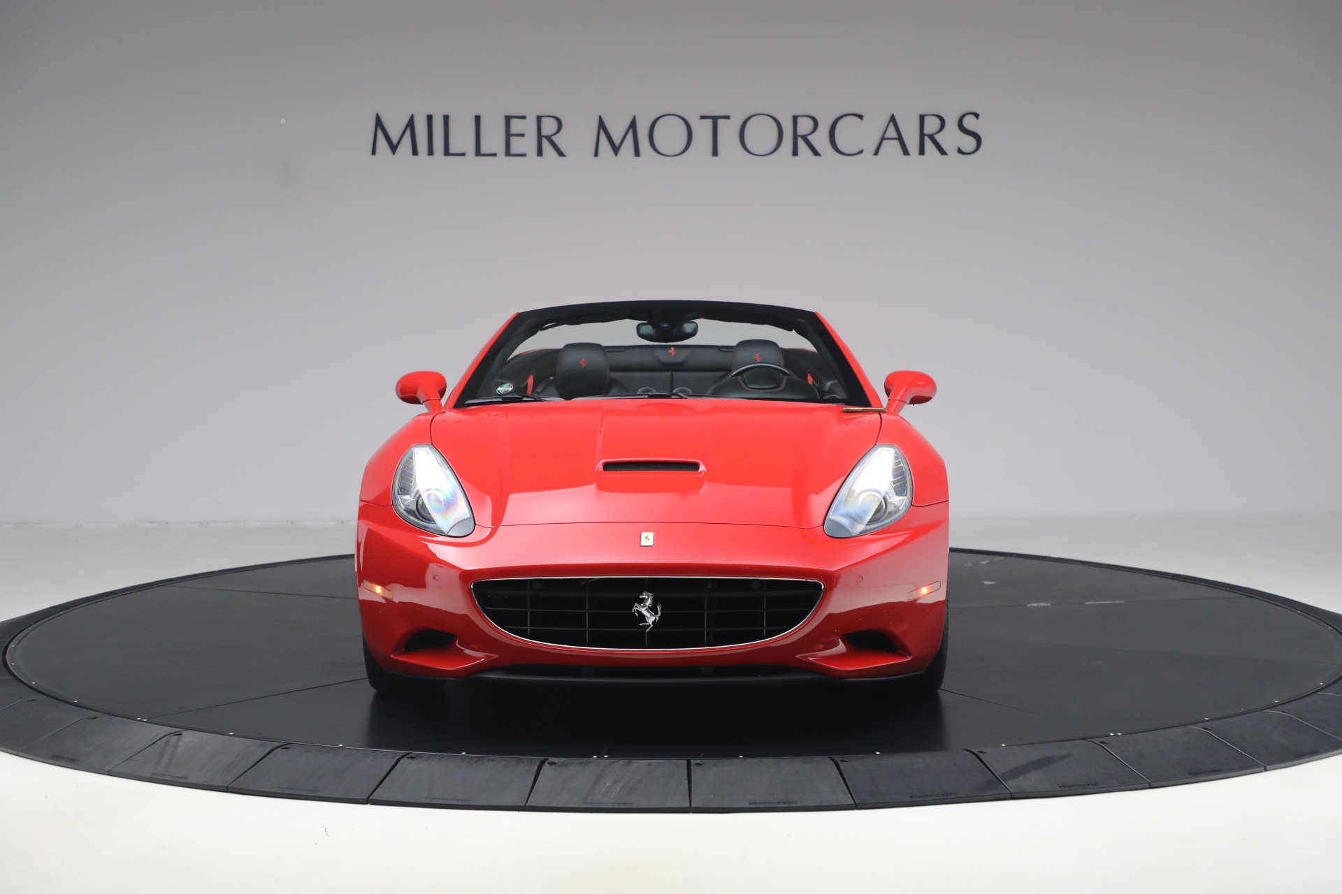 Used-2014-Ferrari-California-30