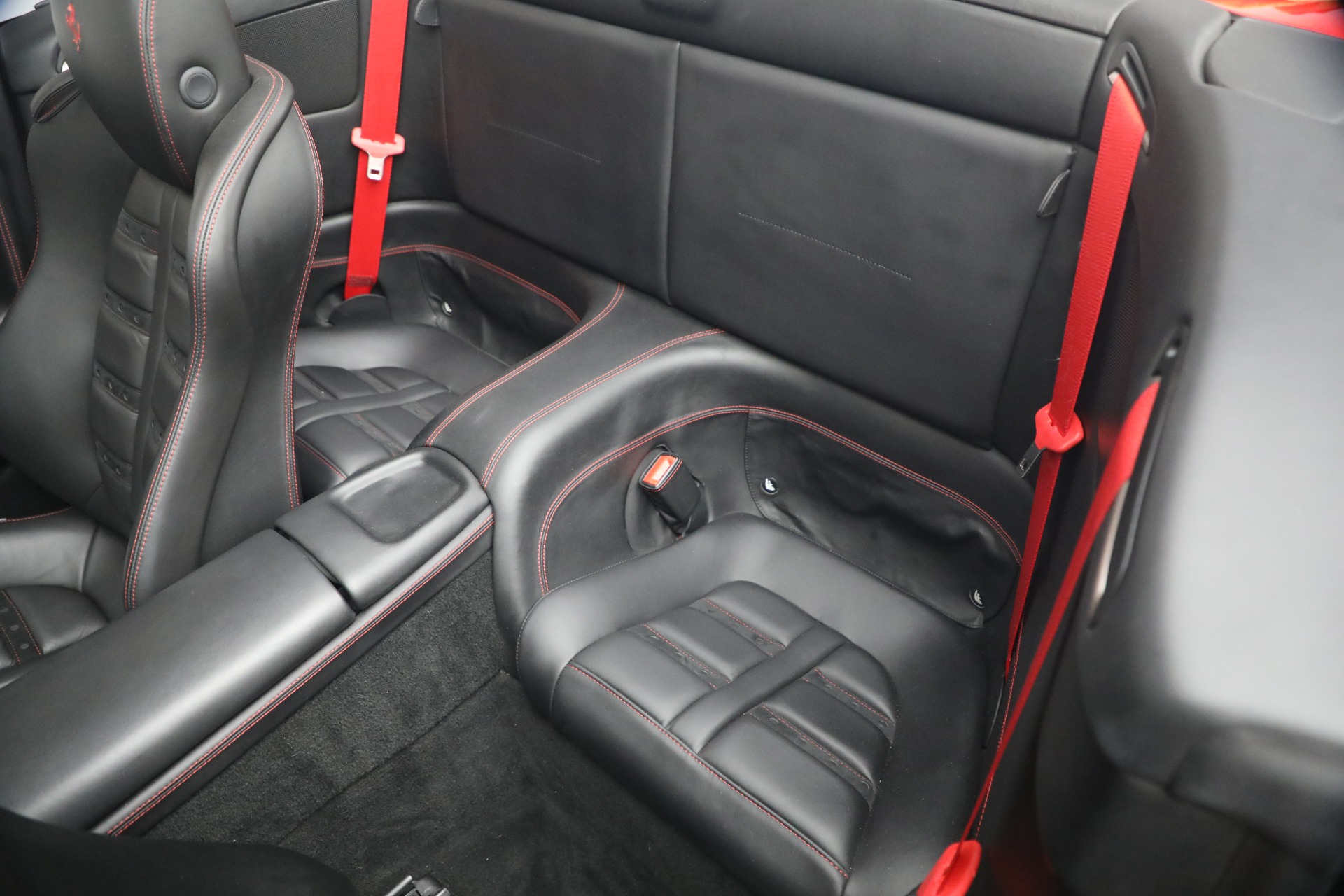 Used-2014-Ferrari-California-30