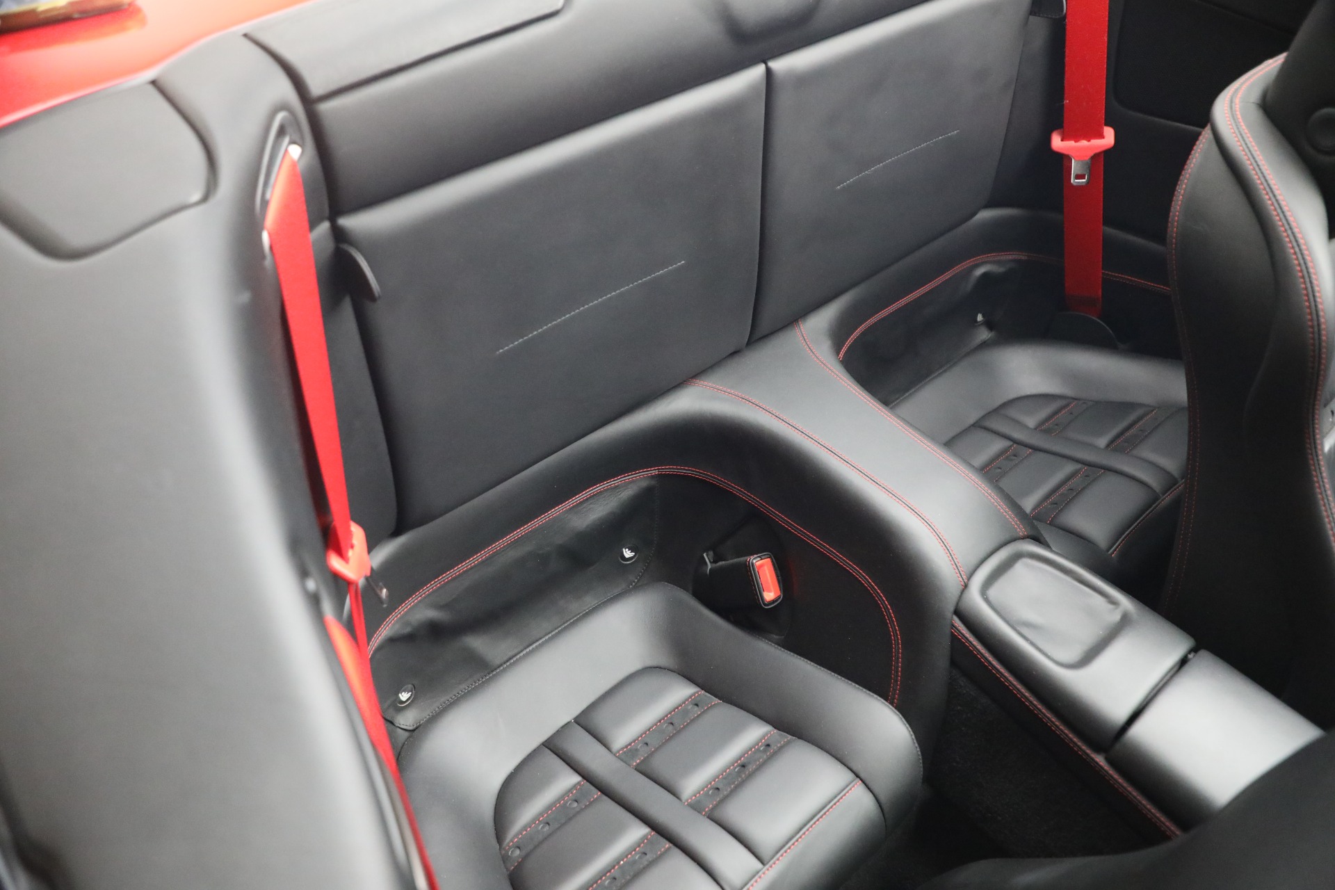 Used-2014-Ferrari-California-30
