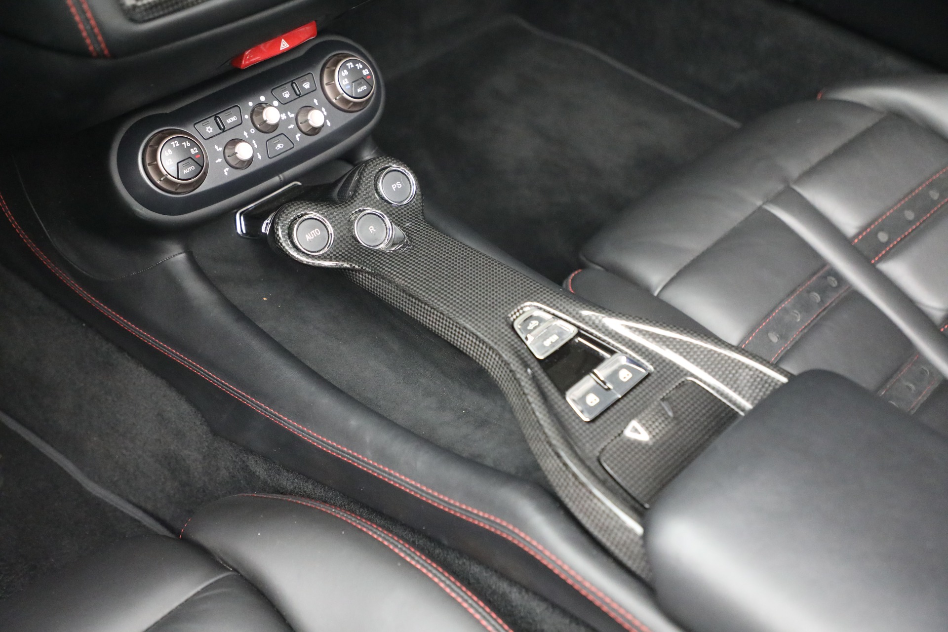 Used-2014-Ferrari-California-30
