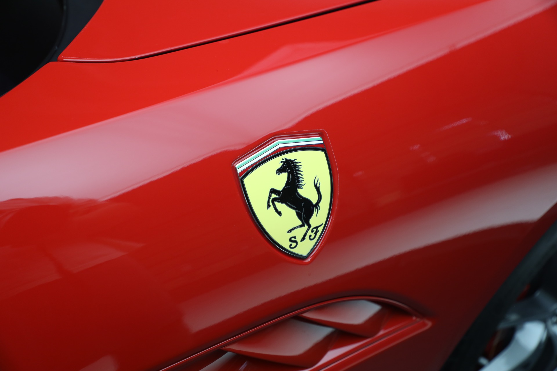 Used-2014-Ferrari-California-30