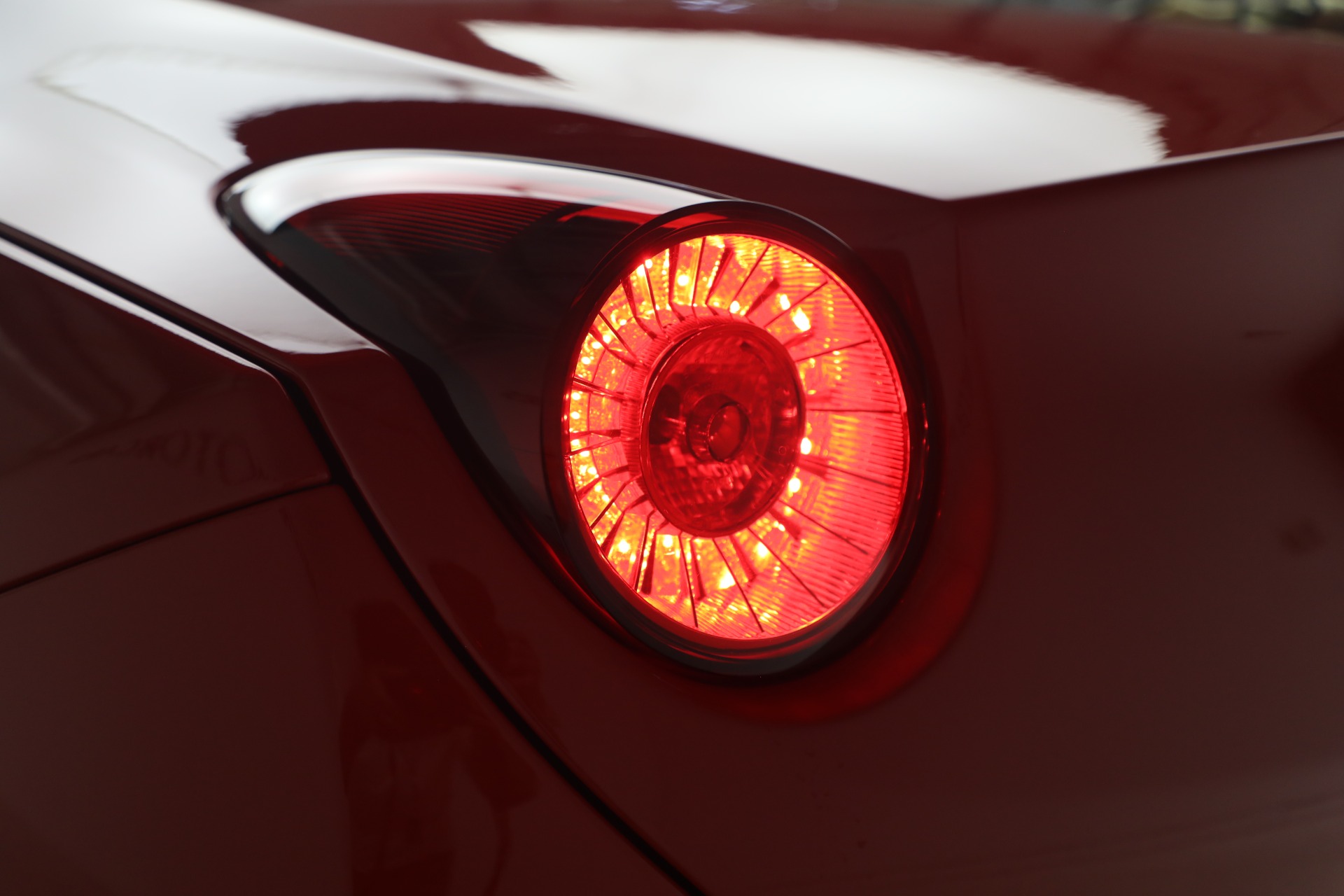Used-2014-Ferrari-California-30