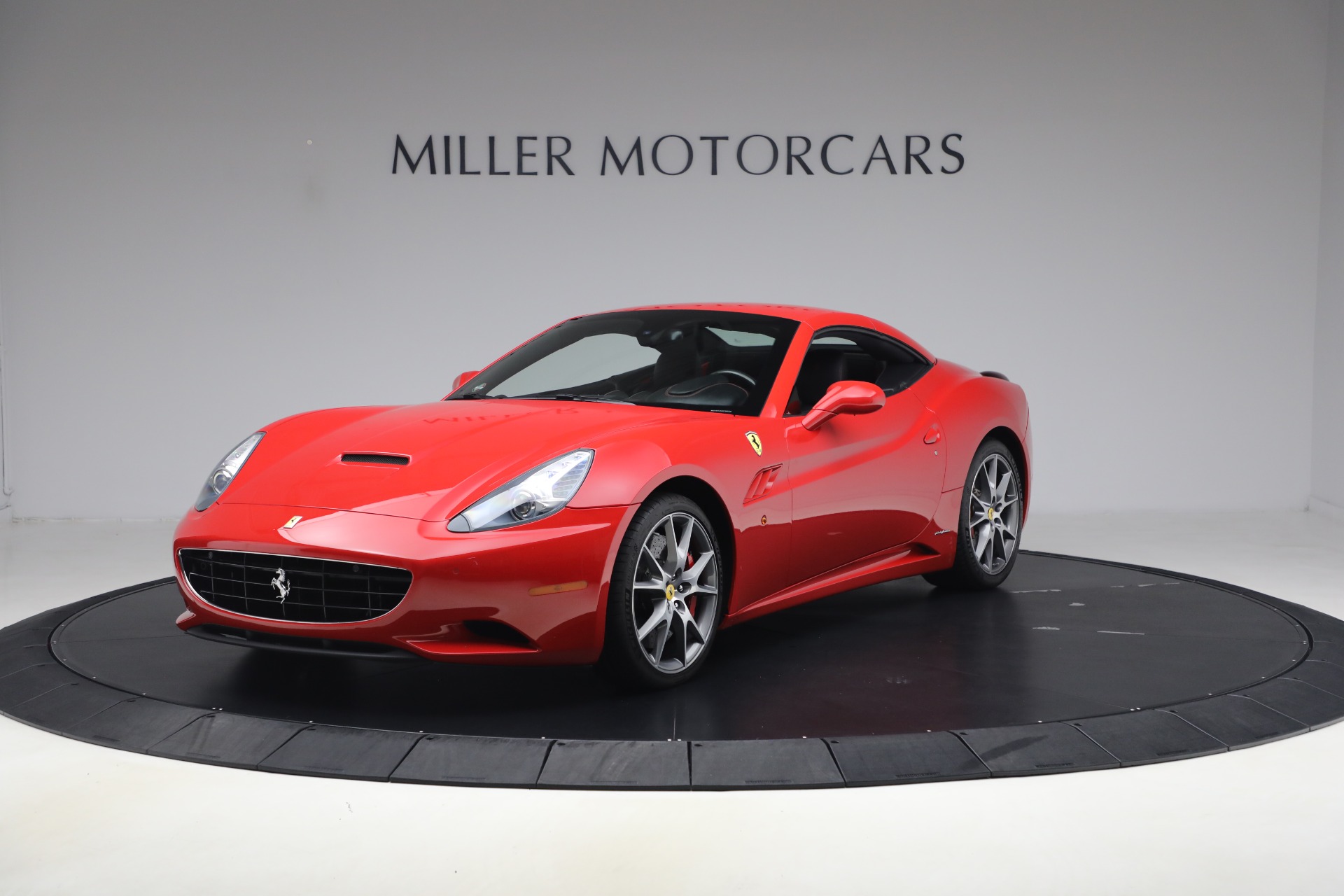 Used-2014-Ferrari-California-30