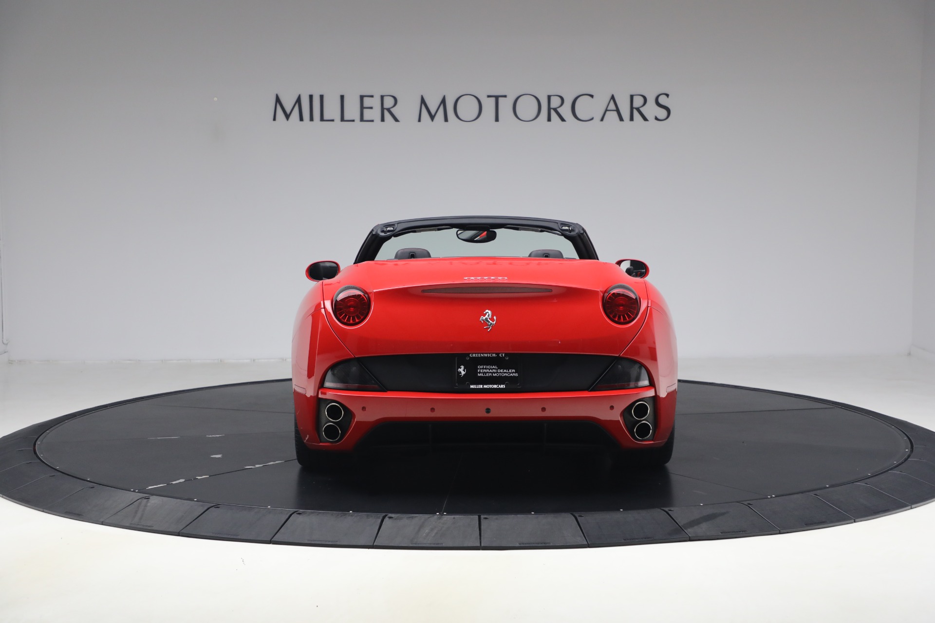 Used-2014-Ferrari-California-30