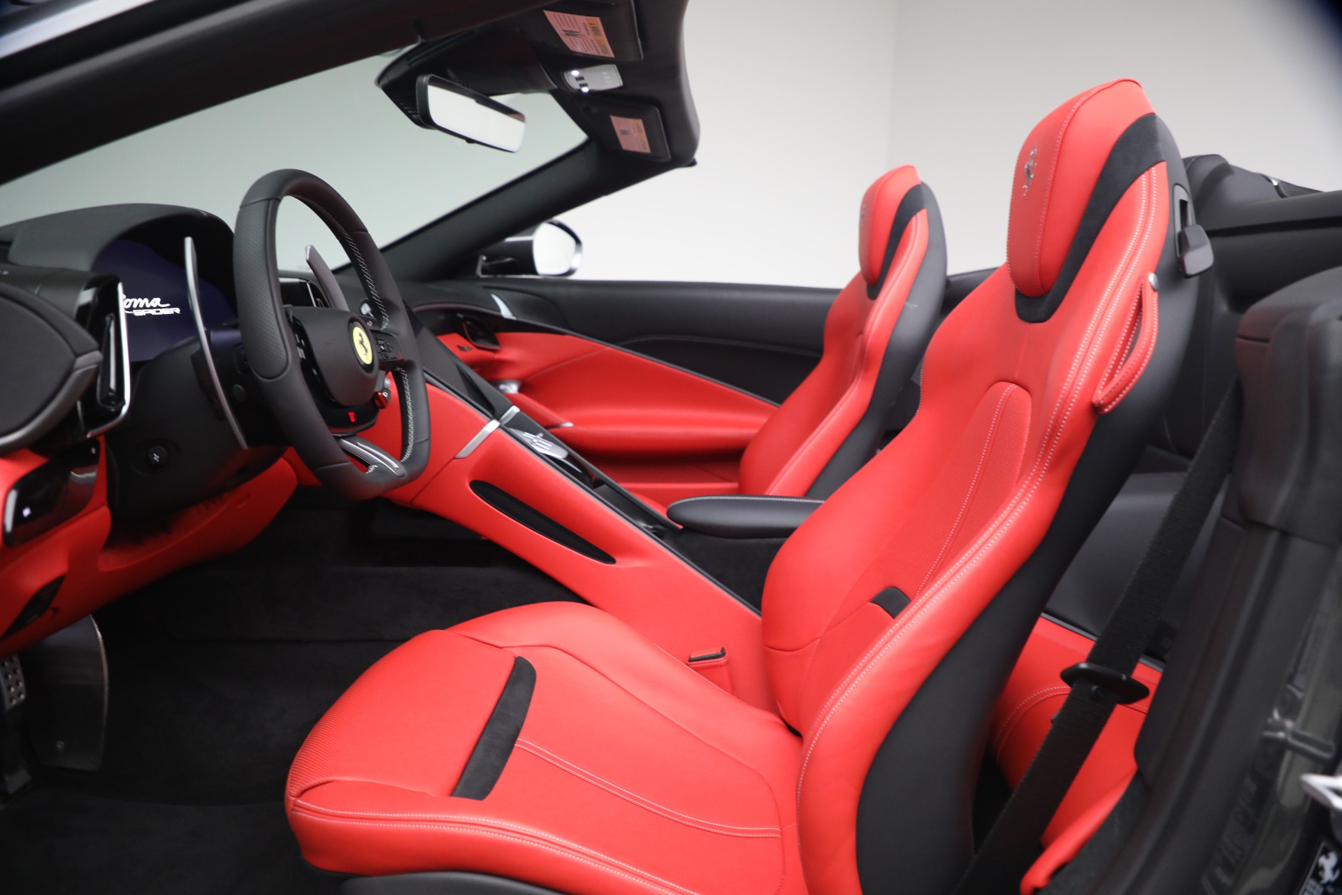 Used-2026-Ferrari-Roma-Spider