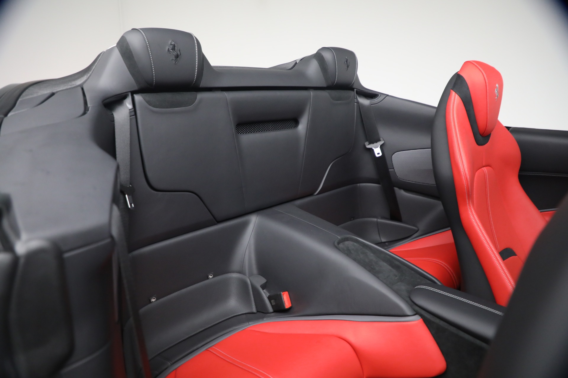 Used-2026-Ferrari-Roma-Spider