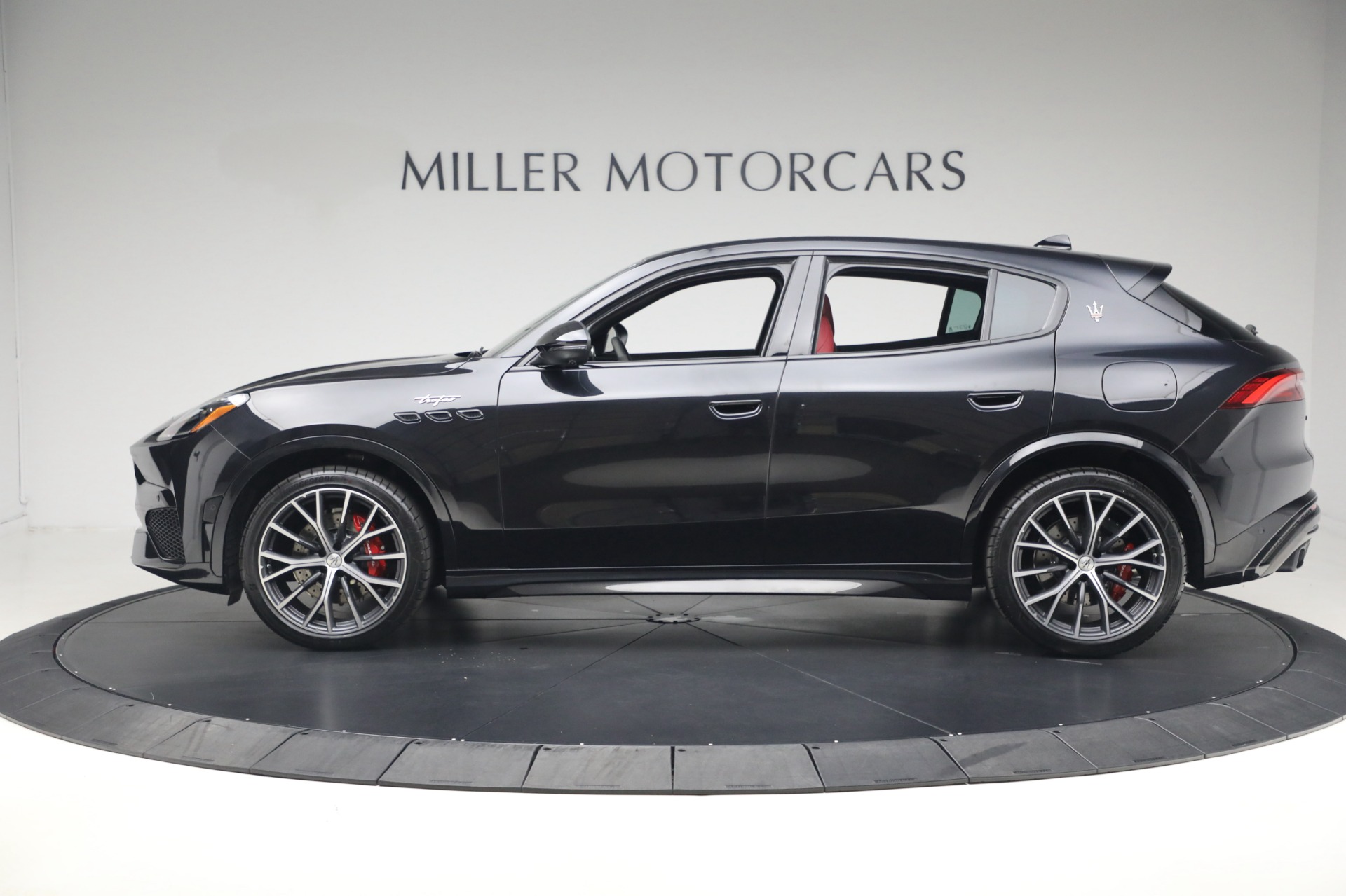 New-2027-Maserati-Grecale-Trofeo