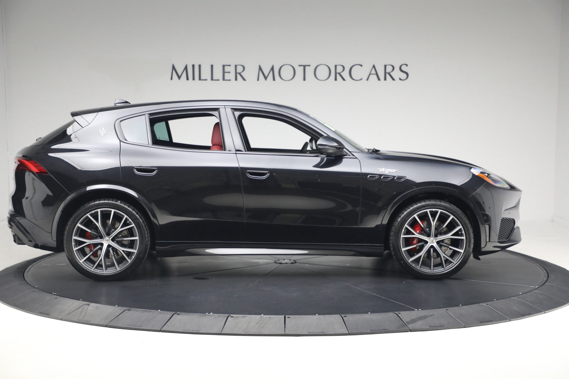 New-2027-Maserati-Grecale-Trofeo