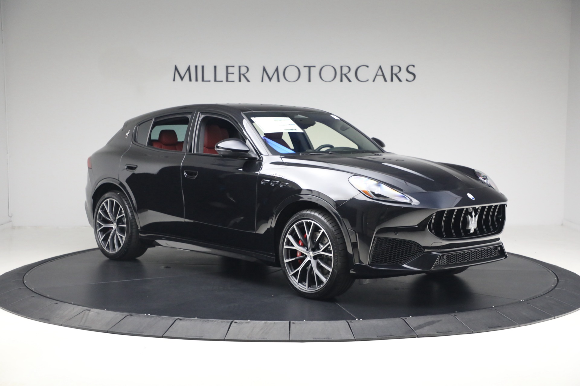New-2027-Maserati-Grecale-Trofeo
