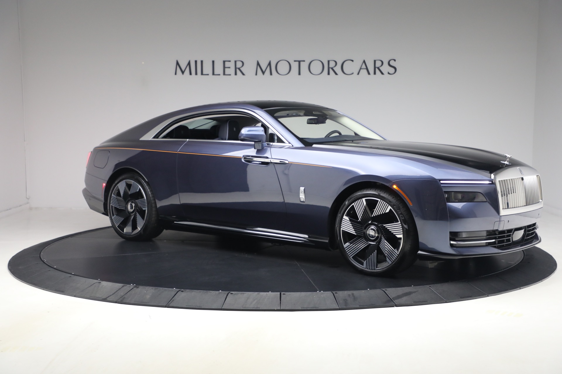 Used-2024-Rolls-Royce-Spectre