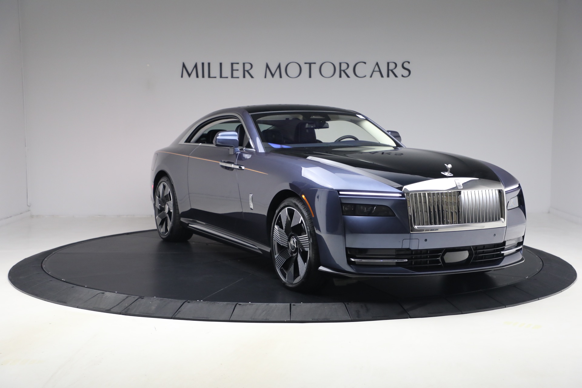 Used-2024-Rolls-Royce-Spectre
