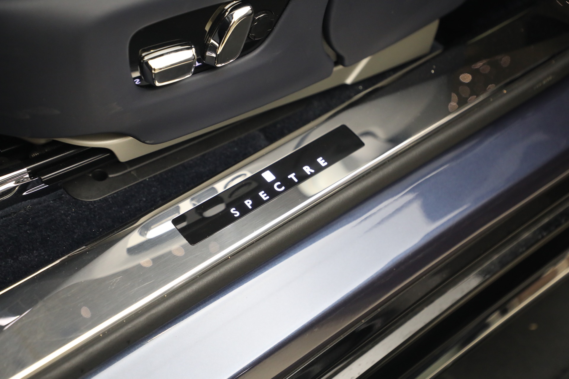 Used-2024-Rolls-Royce-Spectre