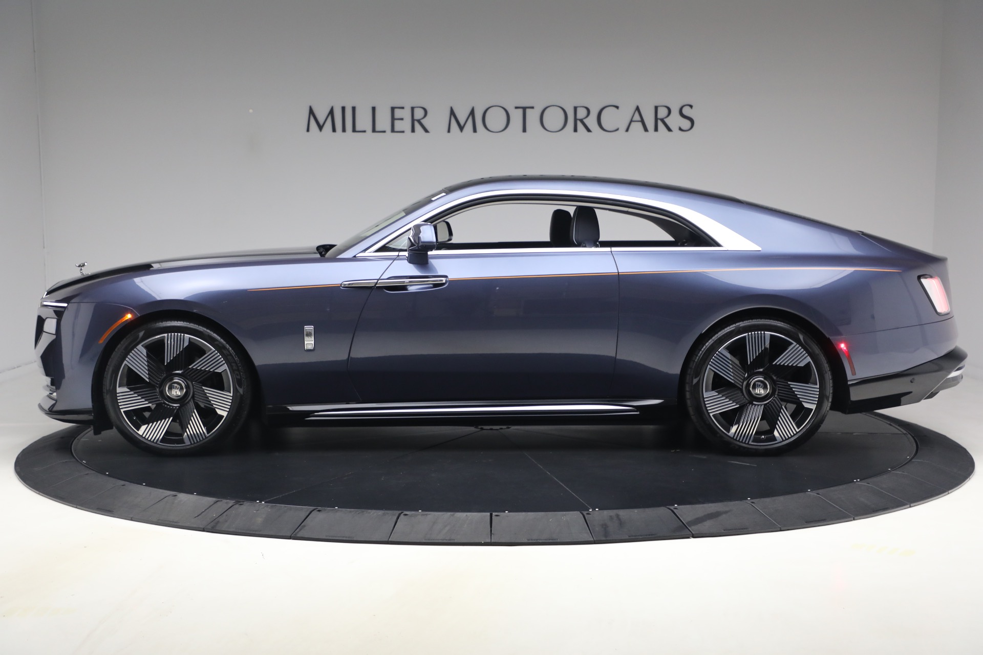 Used-2024-Rolls-Royce-Spectre