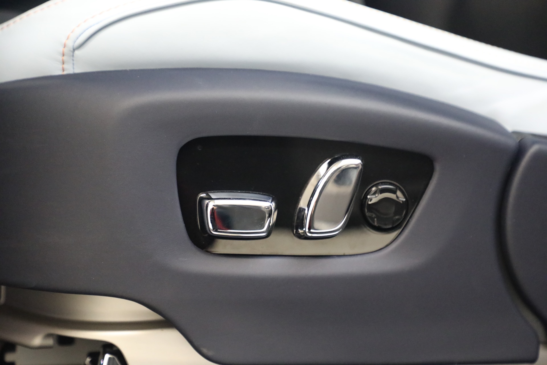 Used-2024-Rolls-Royce-Spectre