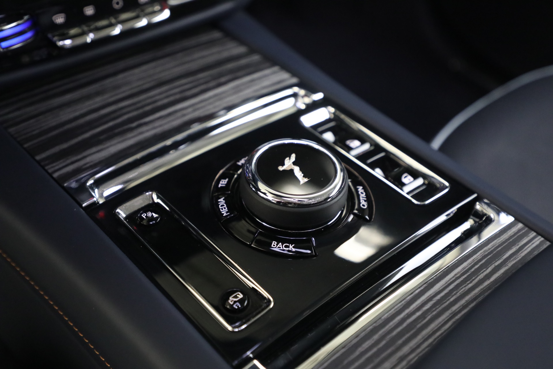 Used-2024-Rolls-Royce-Spectre
