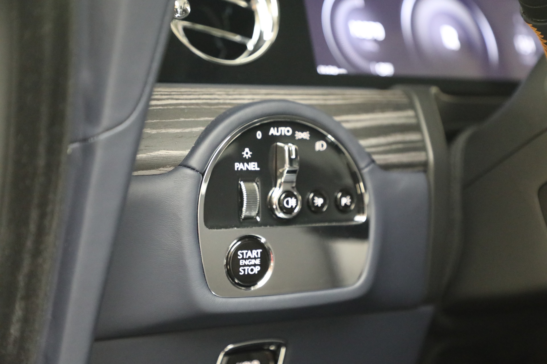Used-2024-Rolls-Royce-Spectre
