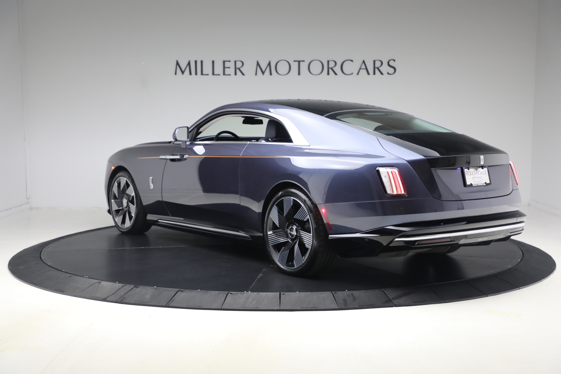 Used-2024-Rolls-Royce-Spectre
