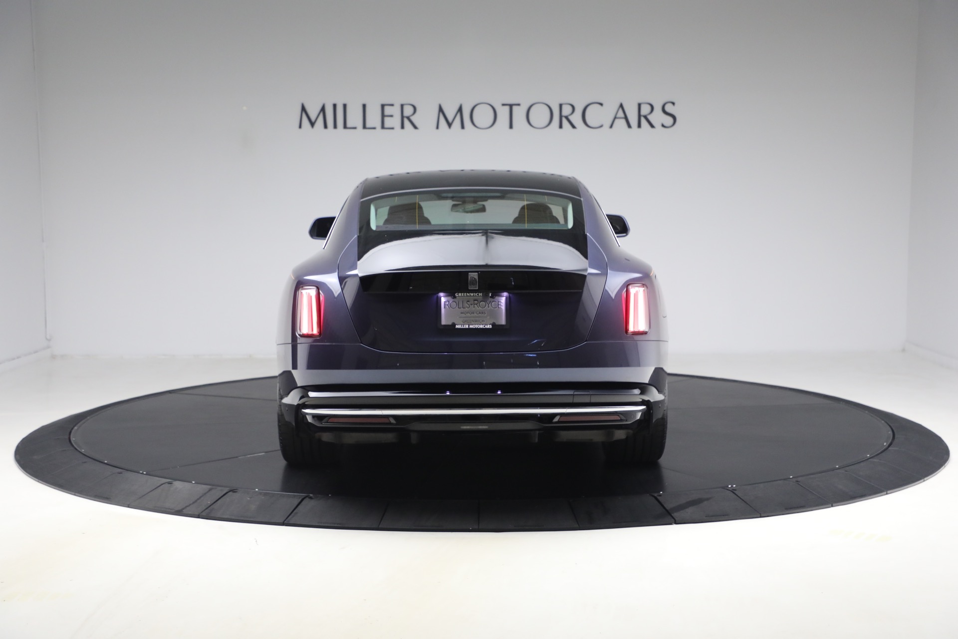 Used-2024-Rolls-Royce-Spectre