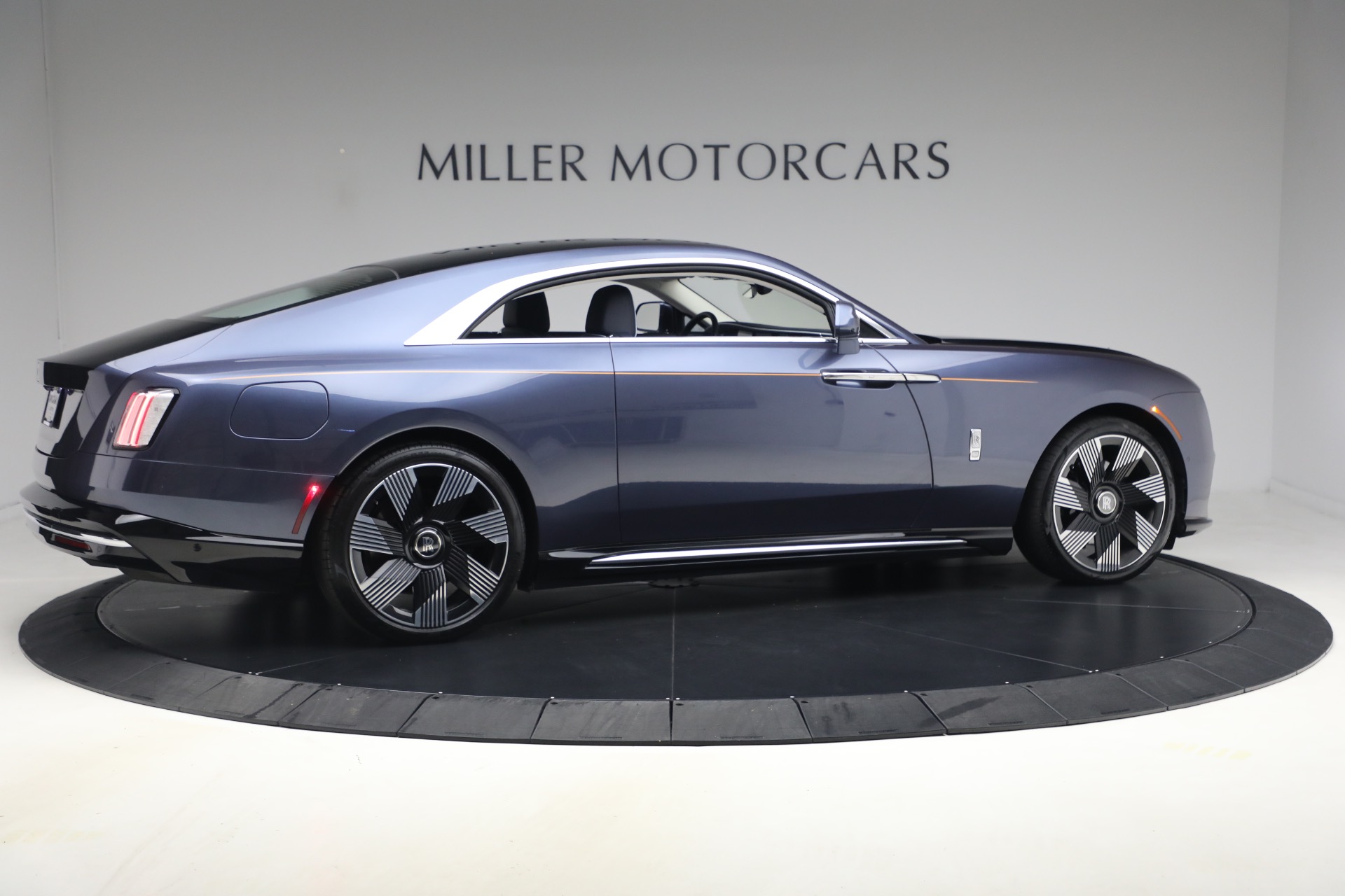 Used-2024-Rolls-Royce-Spectre