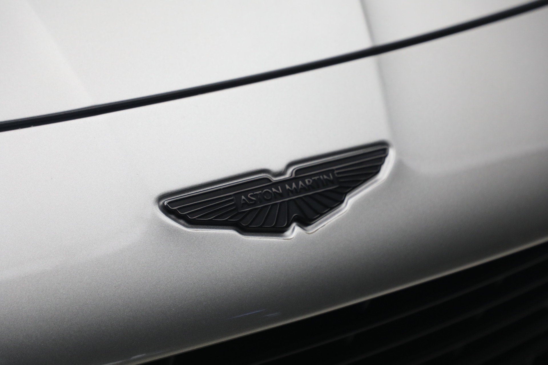 Used-2025-Aston-Martin-Vanquish