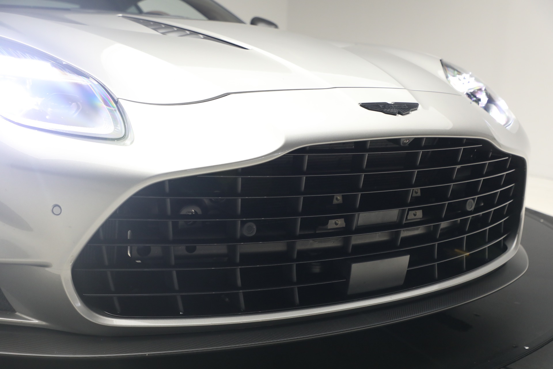Used-2025-Aston-Martin-Vanquish