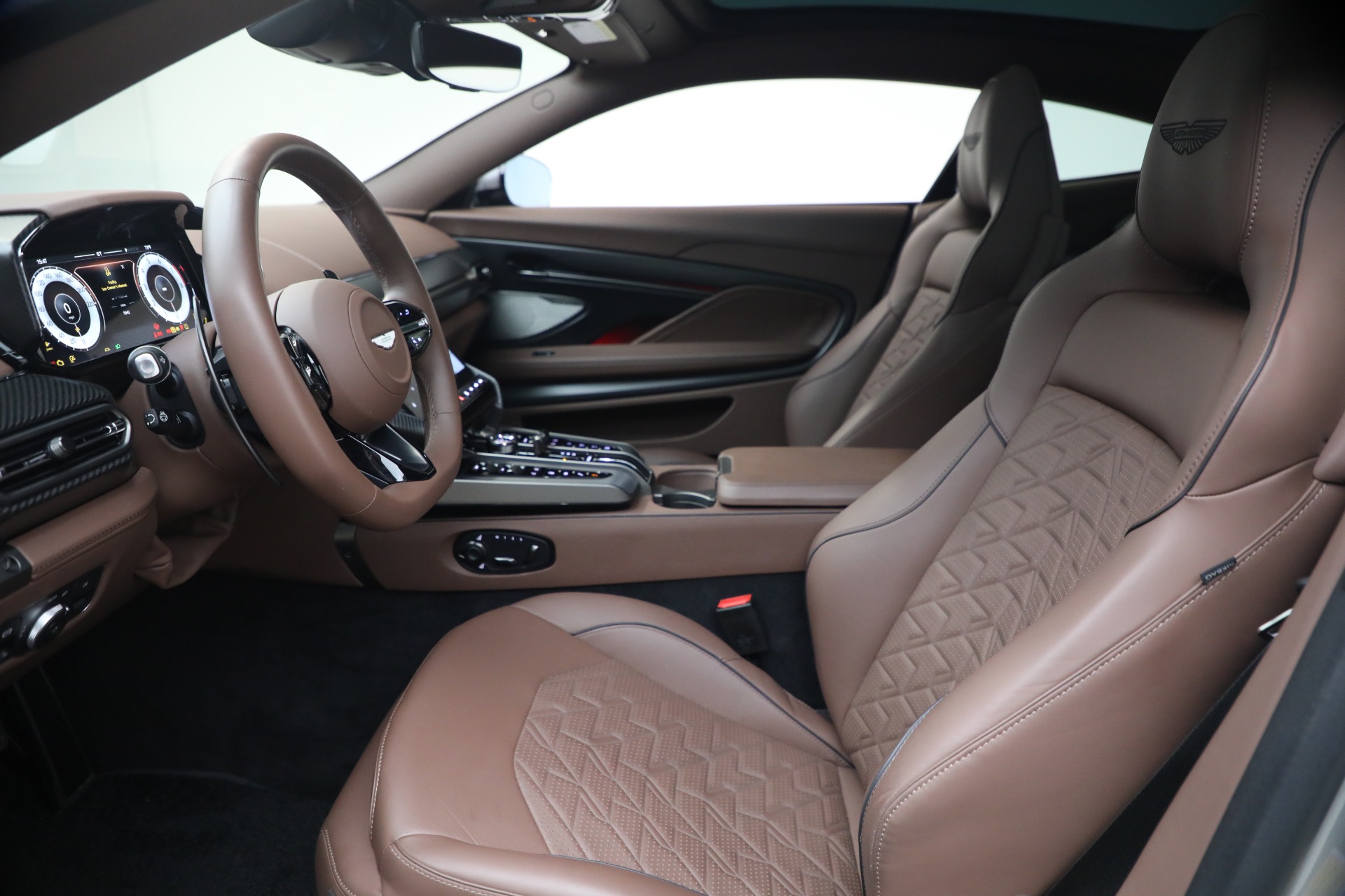 Used-2025-Aston-Martin-Vanquish