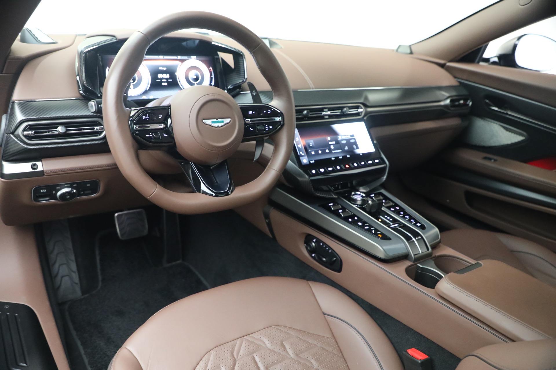 Used-2025-Aston-Martin-Vanquish