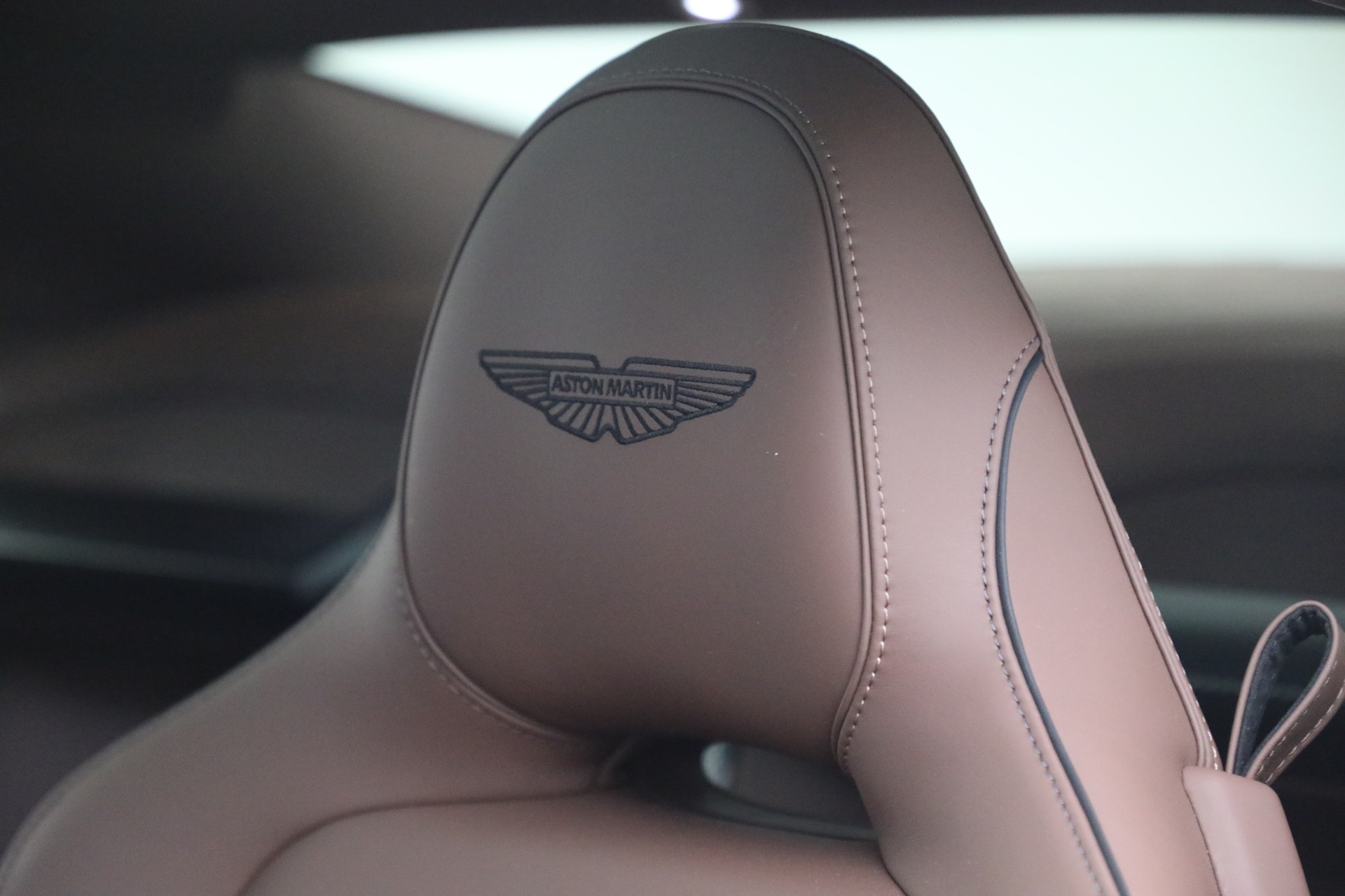 Used-2025-Aston-Martin-Vanquish