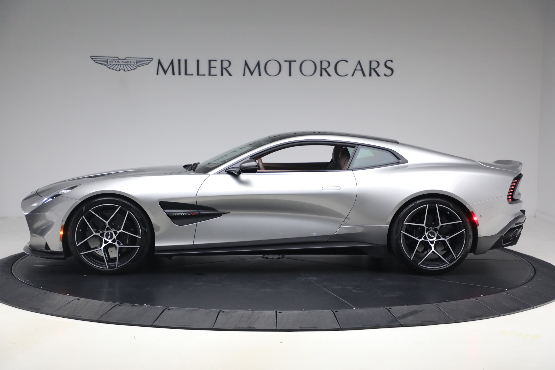 Used-2025-Aston-Martin-Vanquish