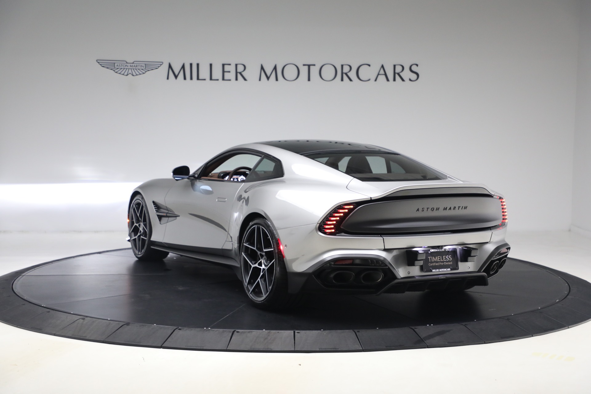 Used-2025-Aston-Martin-Vanquish