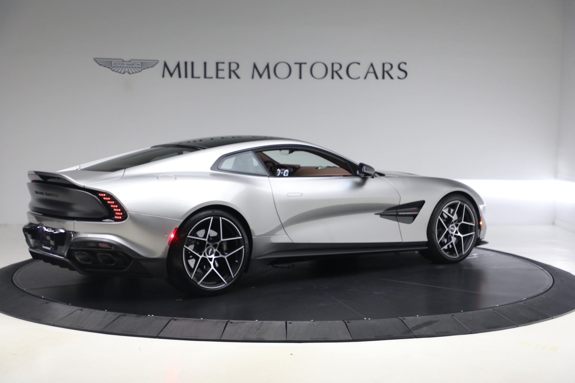 Used-2025-Aston-Martin-Vanquish