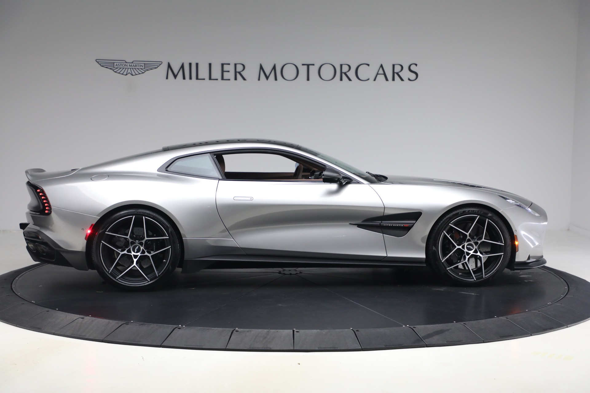 Used-2025-Aston-Martin-Vanquish