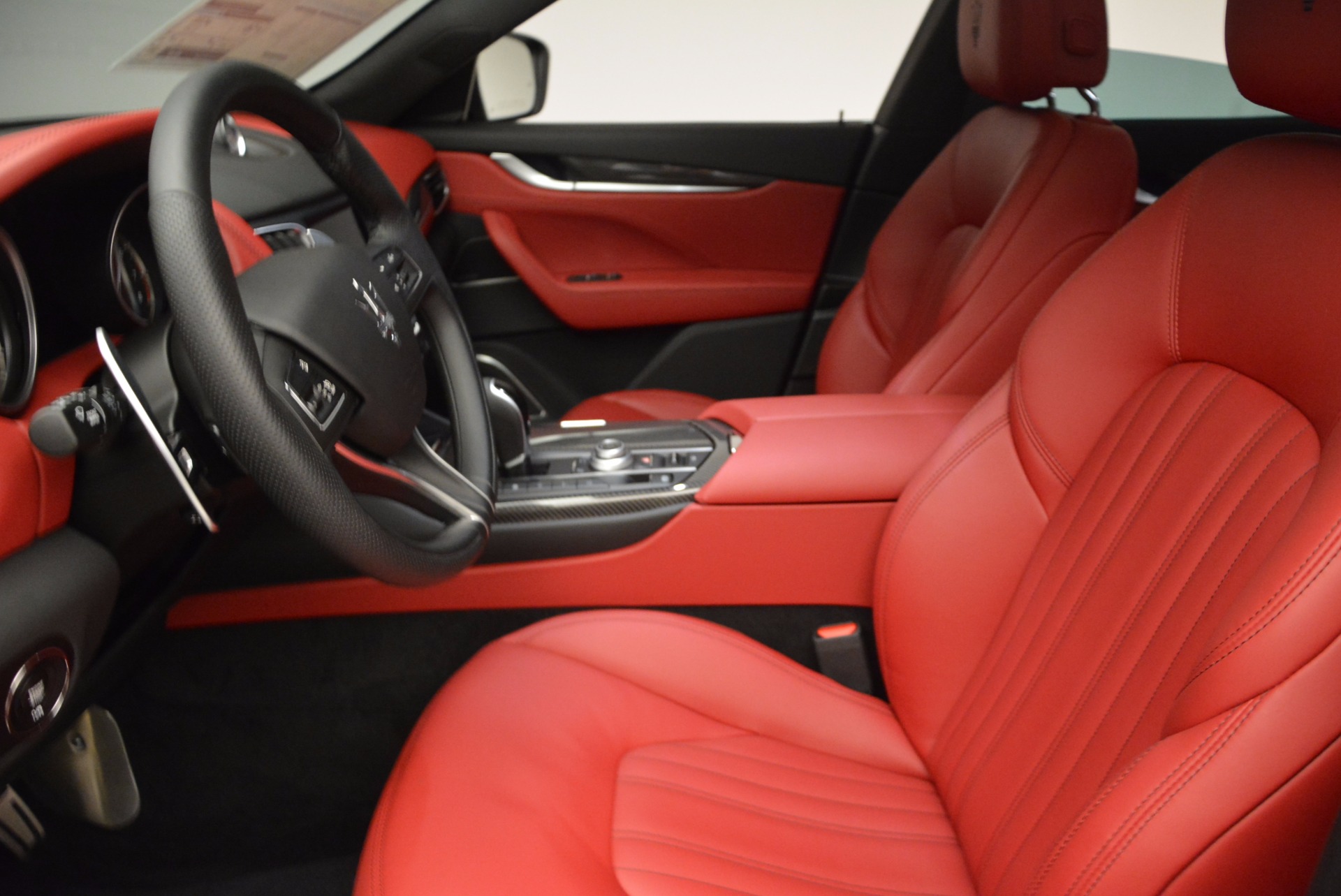 New-2017-Maserati-Levante-S