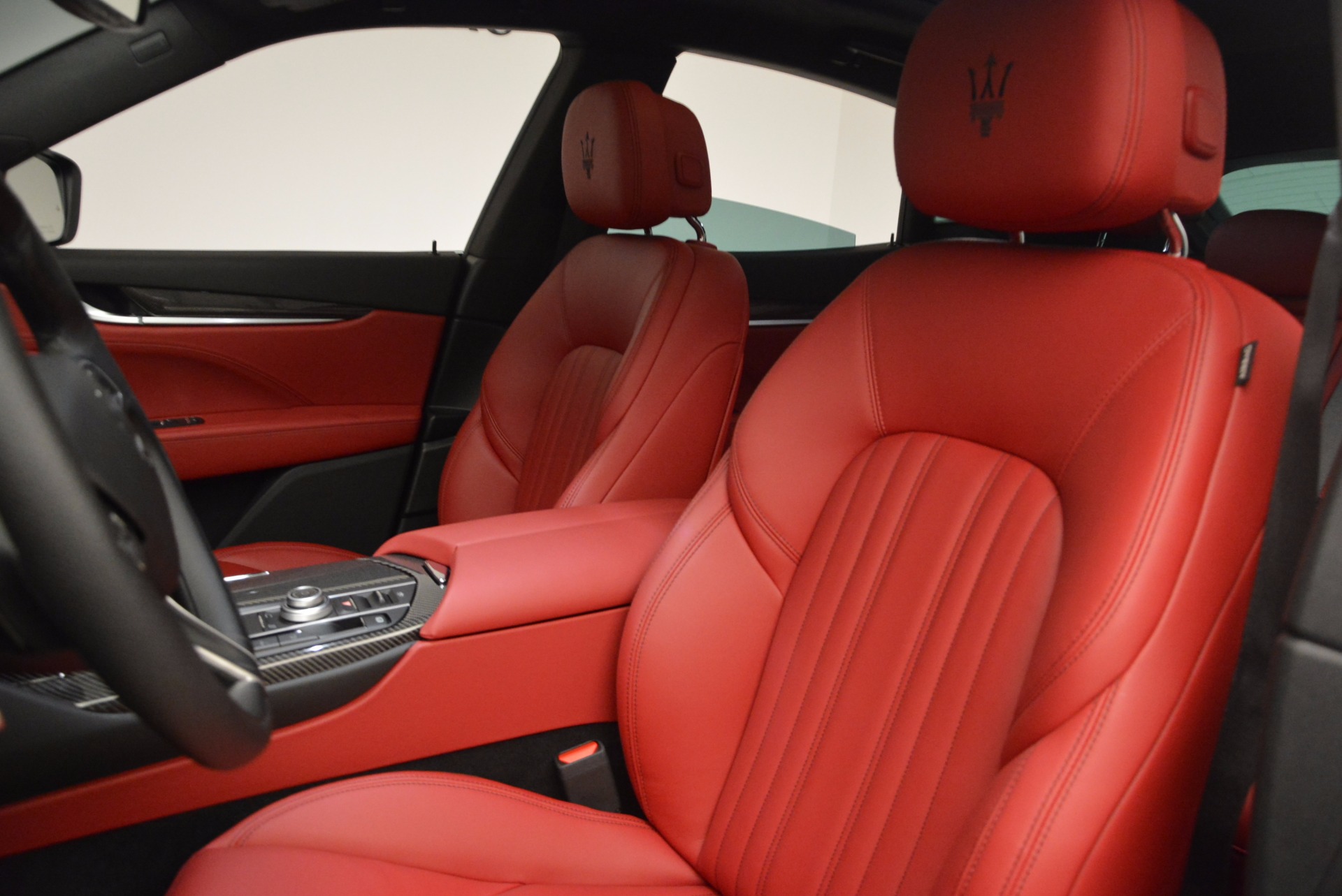 New-2017-Maserati-Levante-S