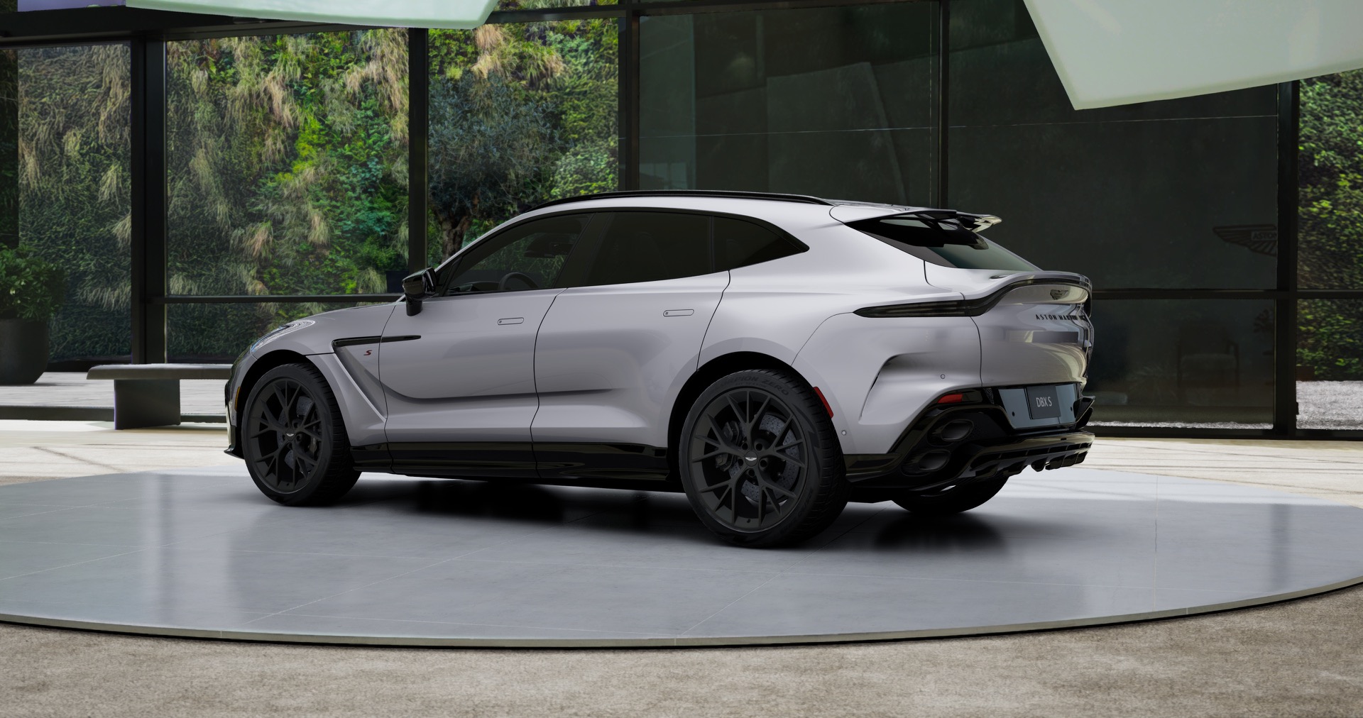 New-2026-Aston-Martin-DBX-S
