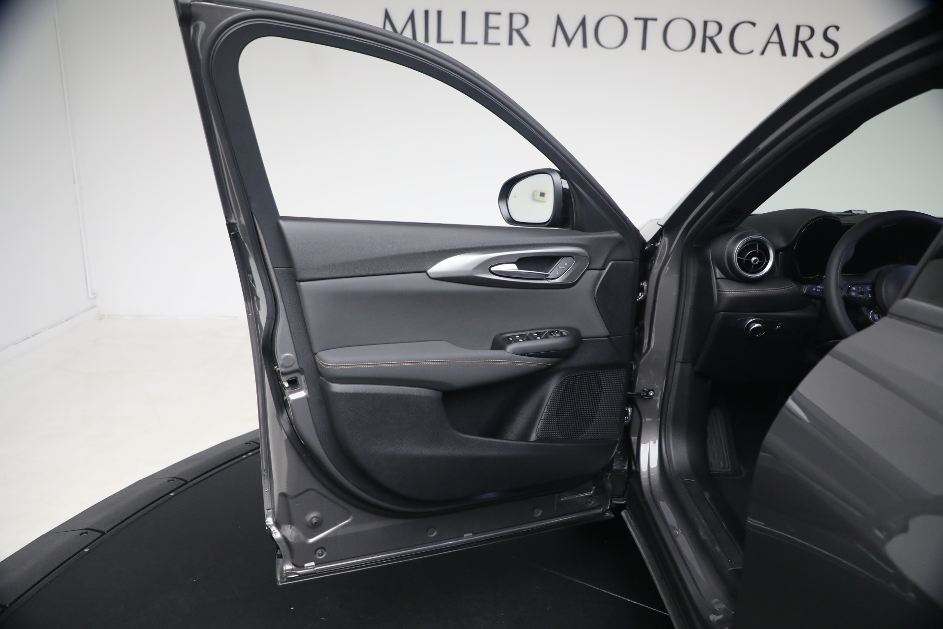 New-2026-Alfa-Romeo-Tonale-Sprint