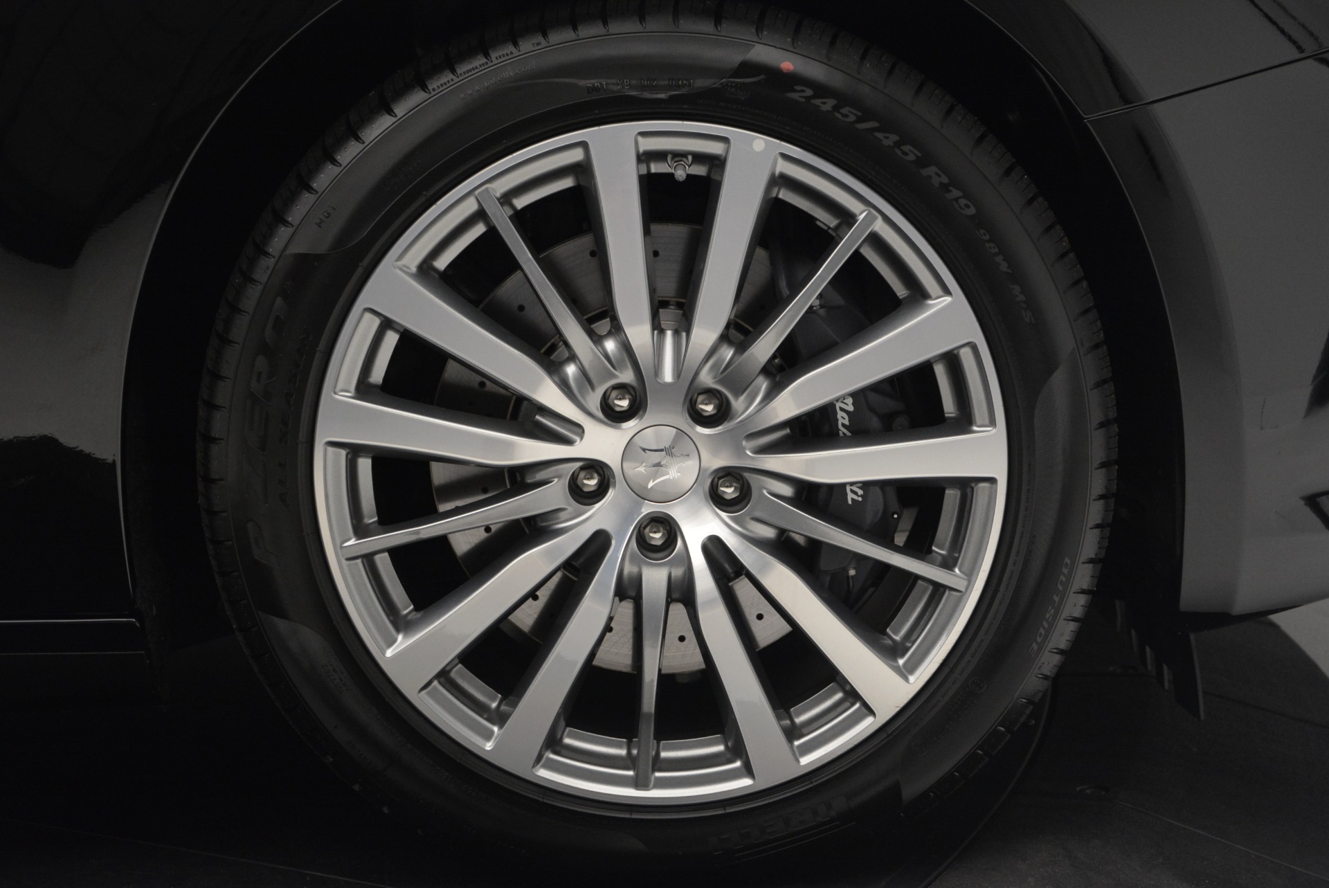 New-2017-Maserati-Ghibli-S-Q4