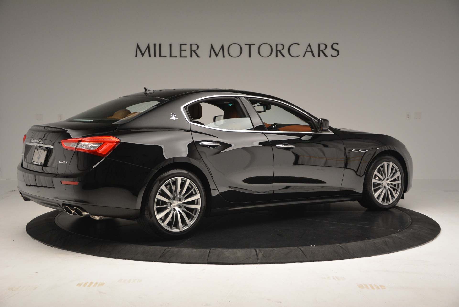 New-2017-Maserati-Ghibli-S-Q4