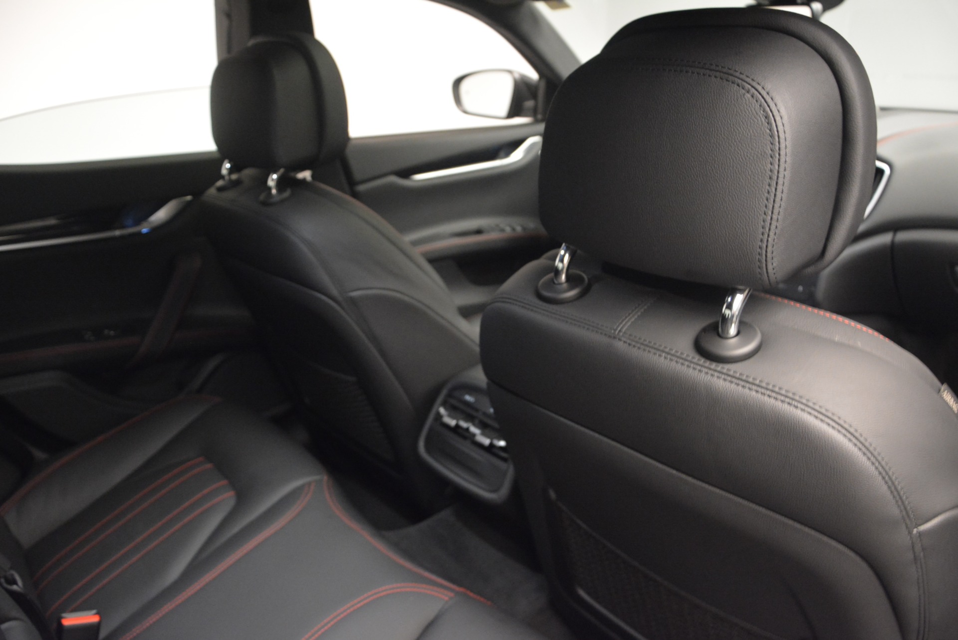 New-2017-Maserati-Ghibli-S-Q4