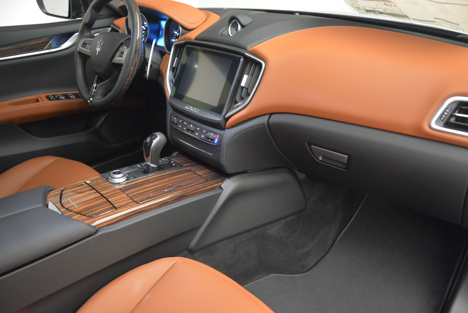 New-2017-Maserati-Ghibli-S-Q4