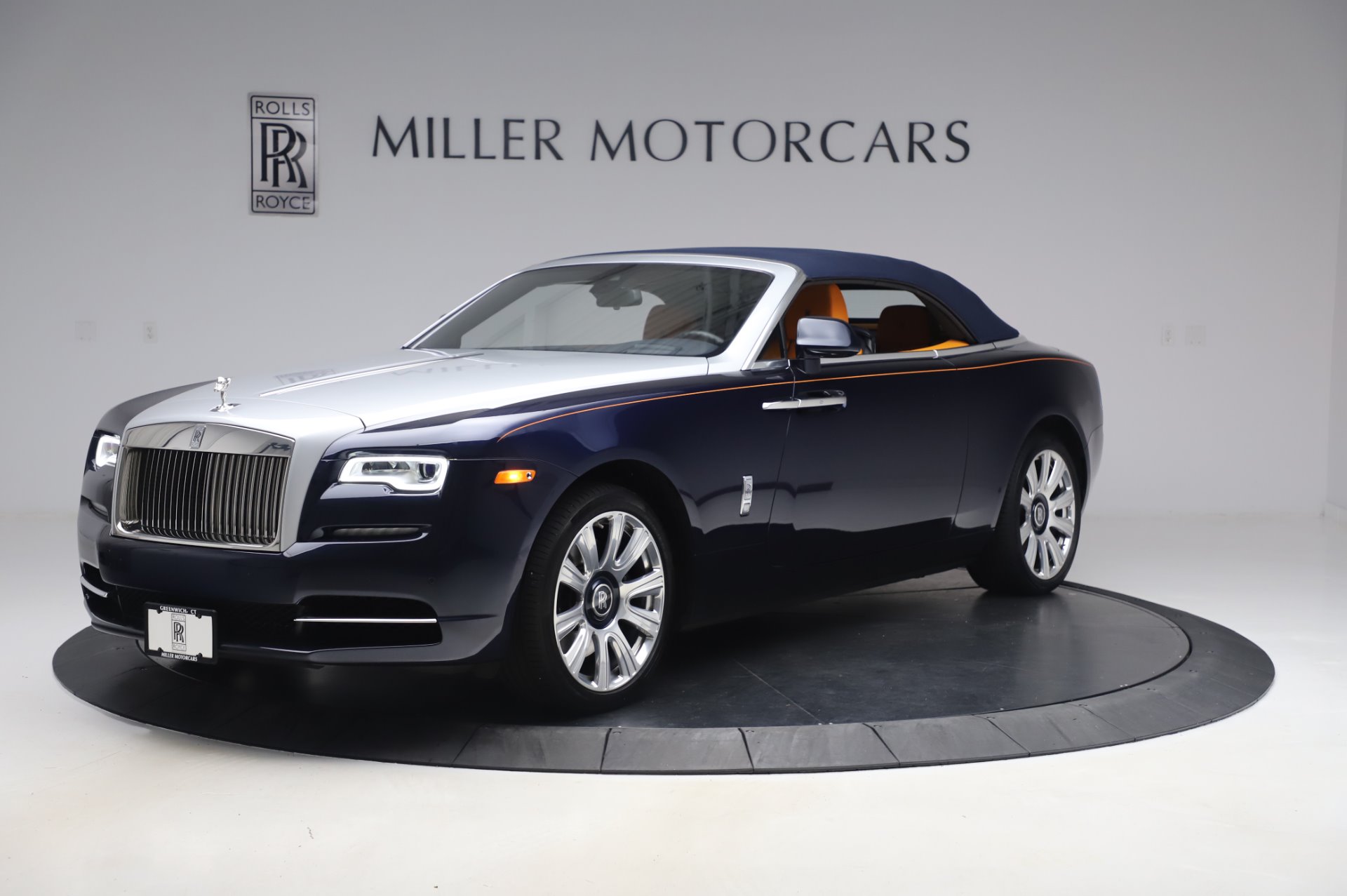 Used-2017-Rolls-Royce-Dawn