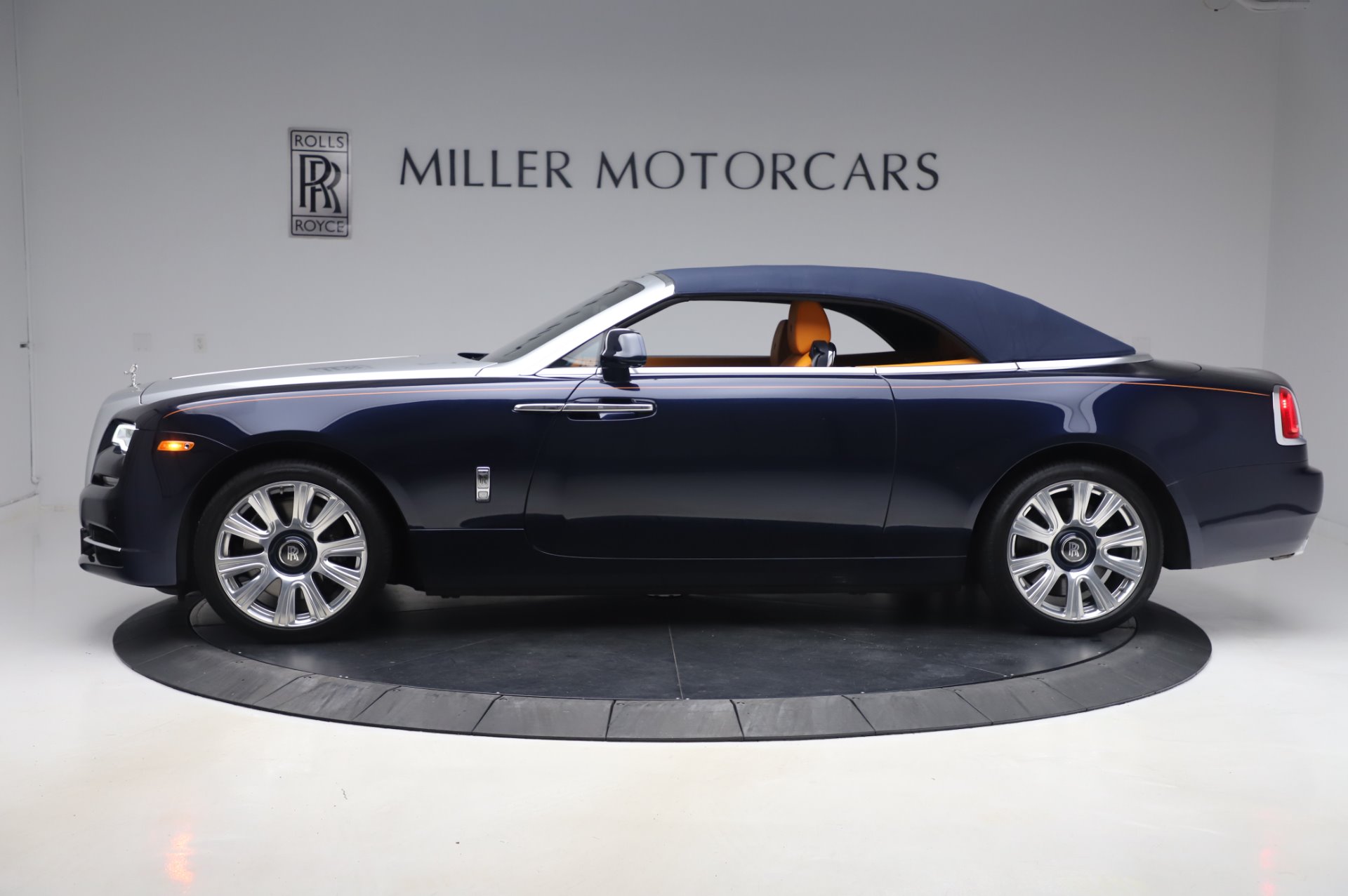 Used-2017-Rolls-Royce-Dawn