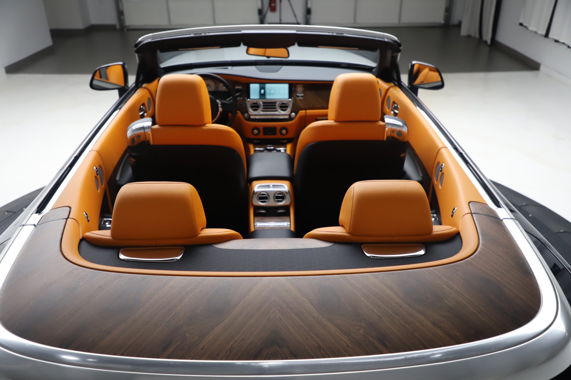 Used-2017-Rolls-Royce-Dawn