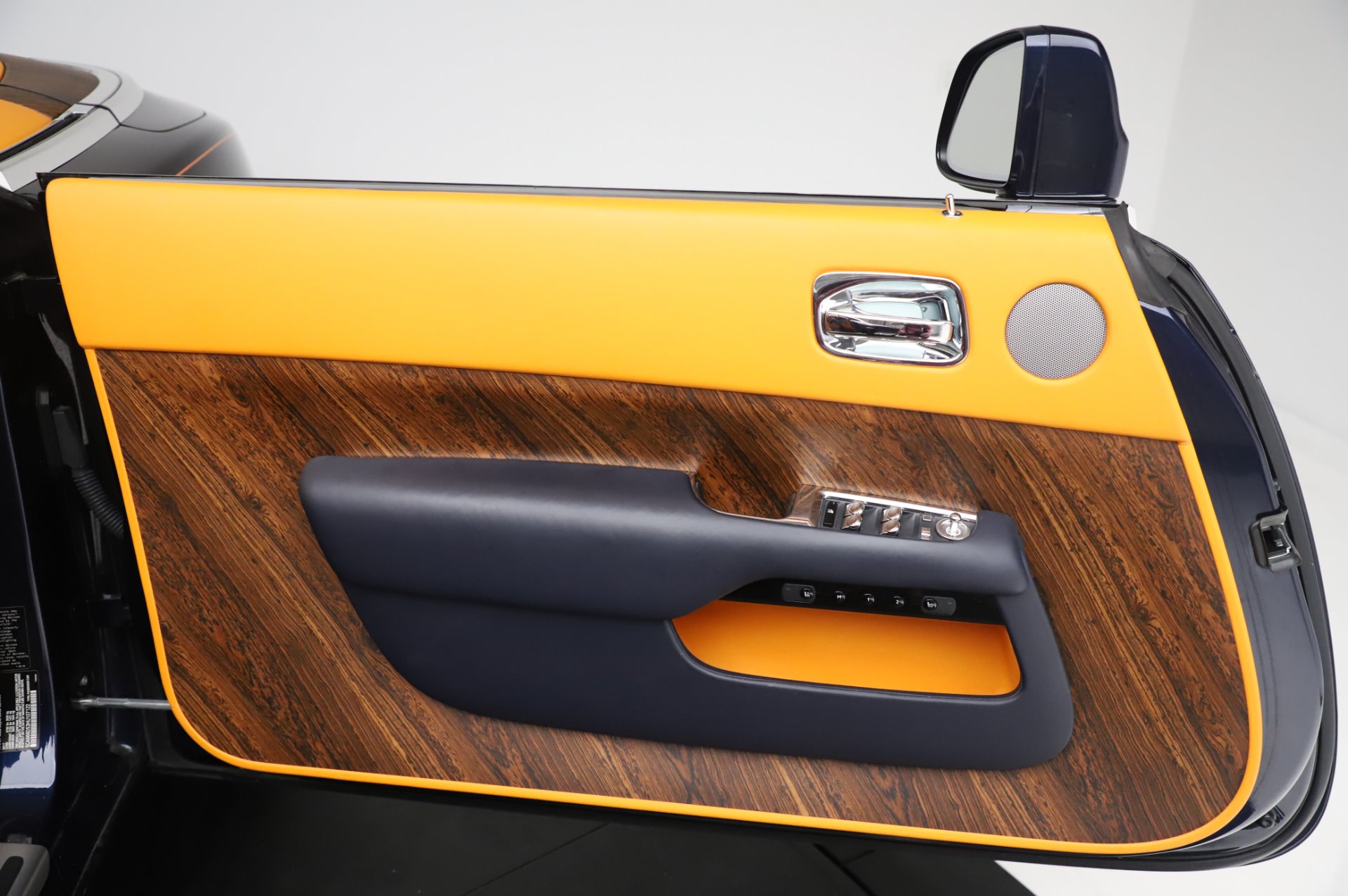 Used-2017-Rolls-Royce-Dawn