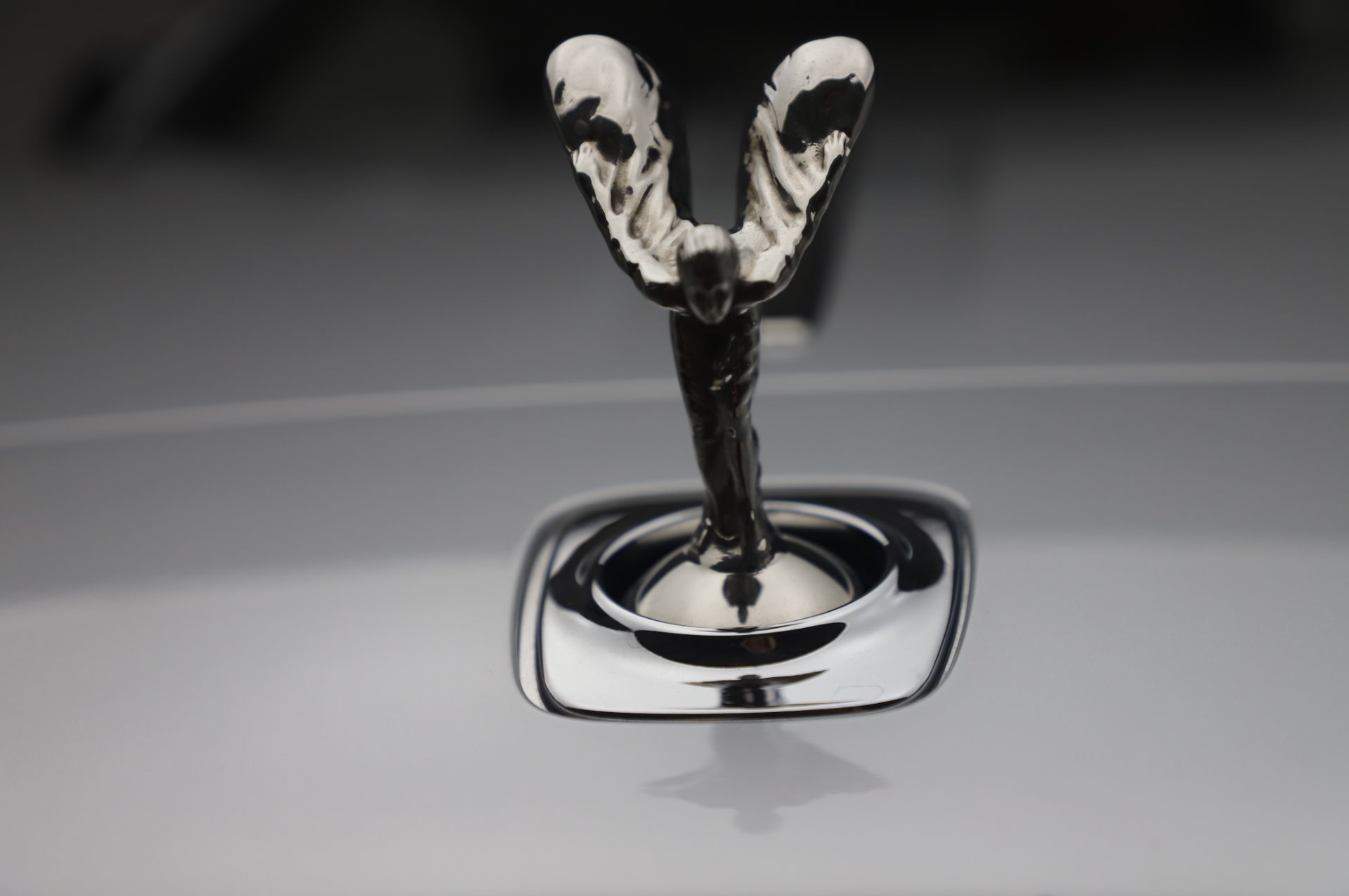 Used-2017-Rolls-Royce-Dawn