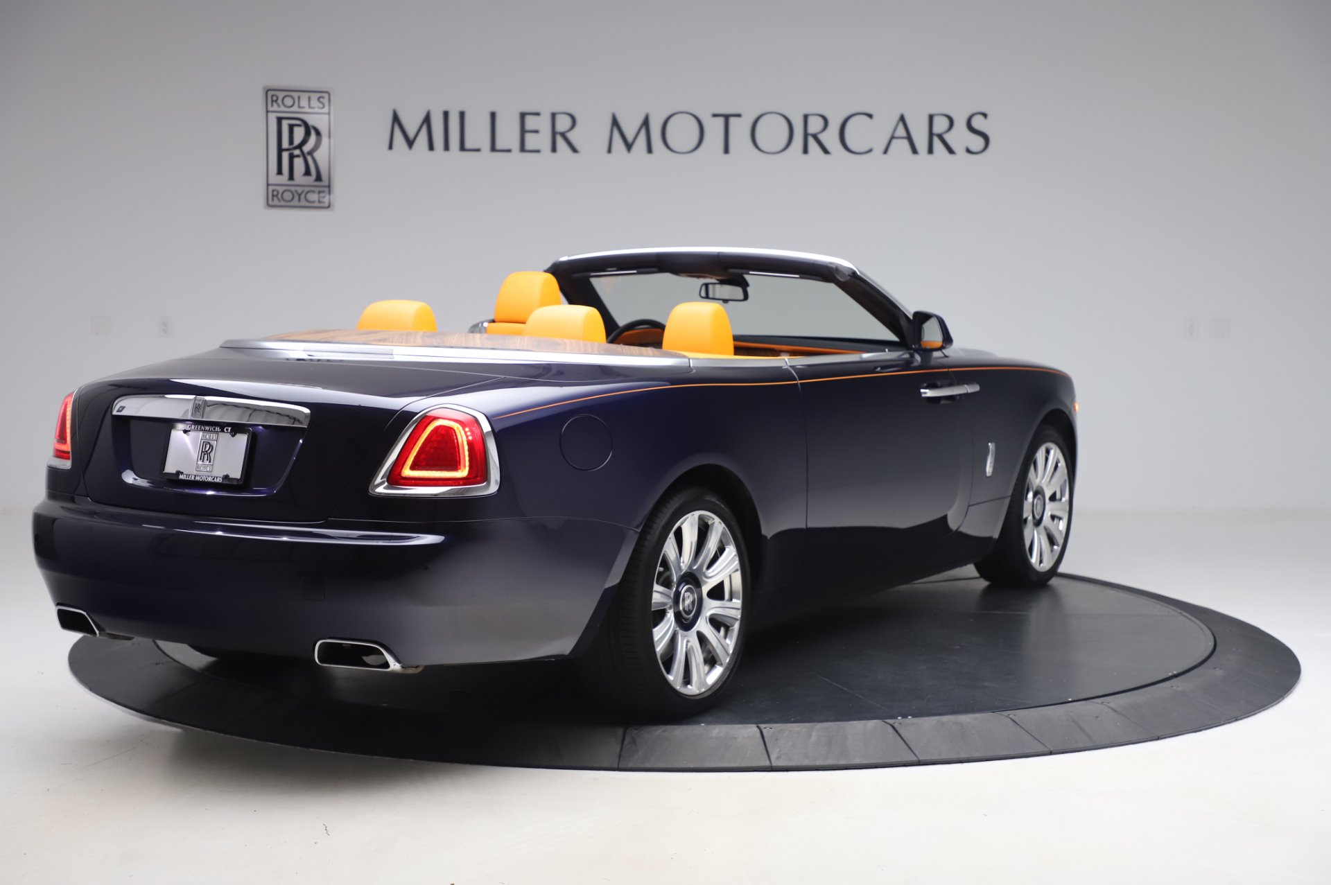 Used-2017-Rolls-Royce-Dawn