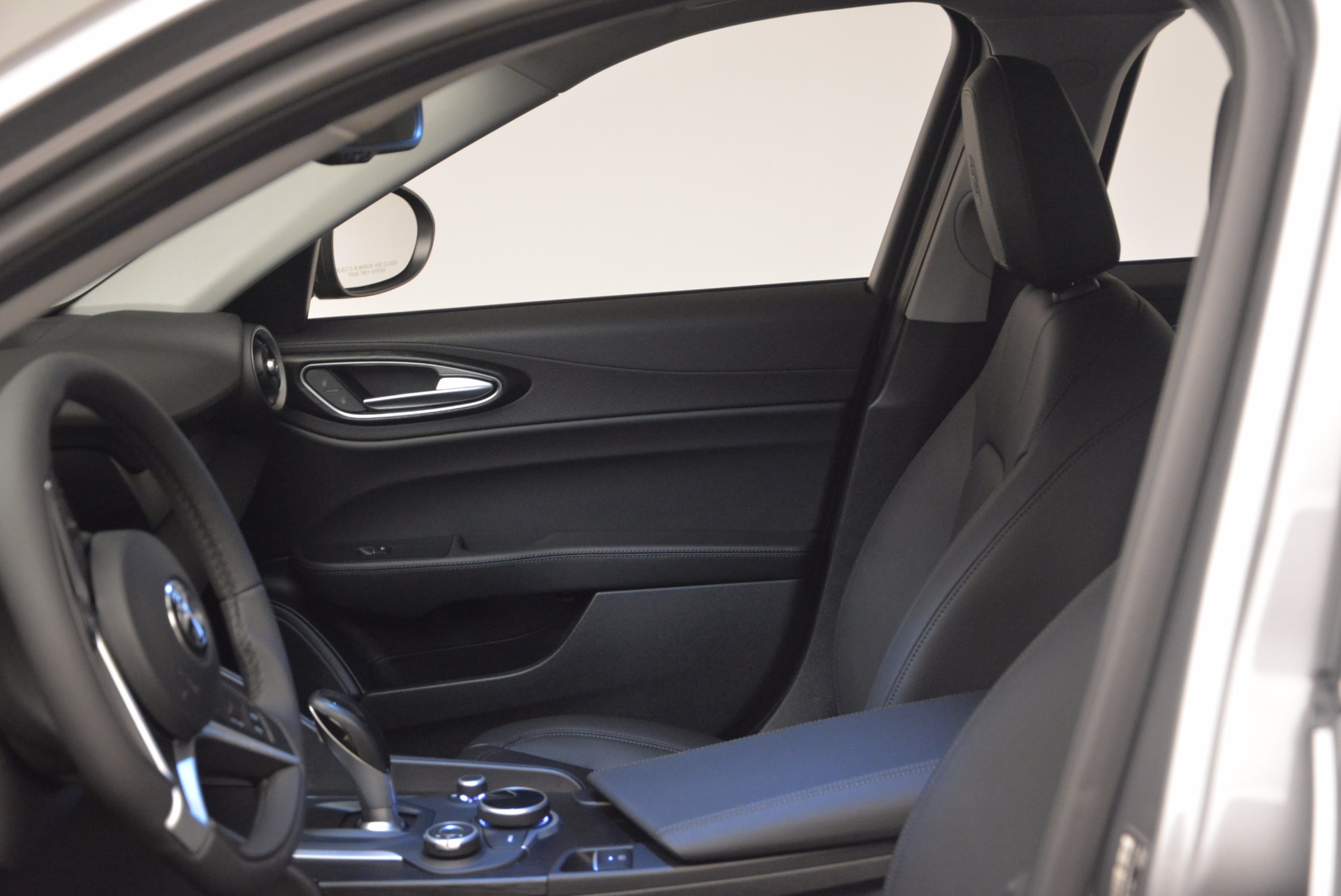 New-2017-Alfa-Romeo-Giulia-Q4