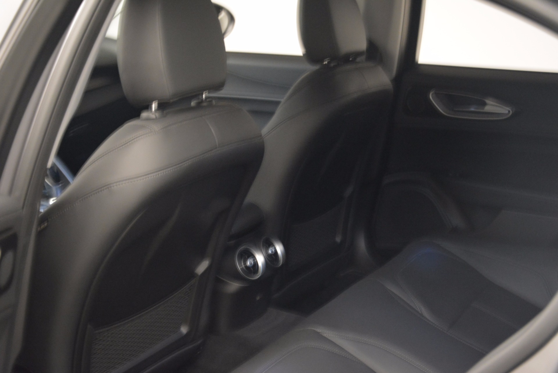 New-2017-Alfa-Romeo-Giulia-Q4