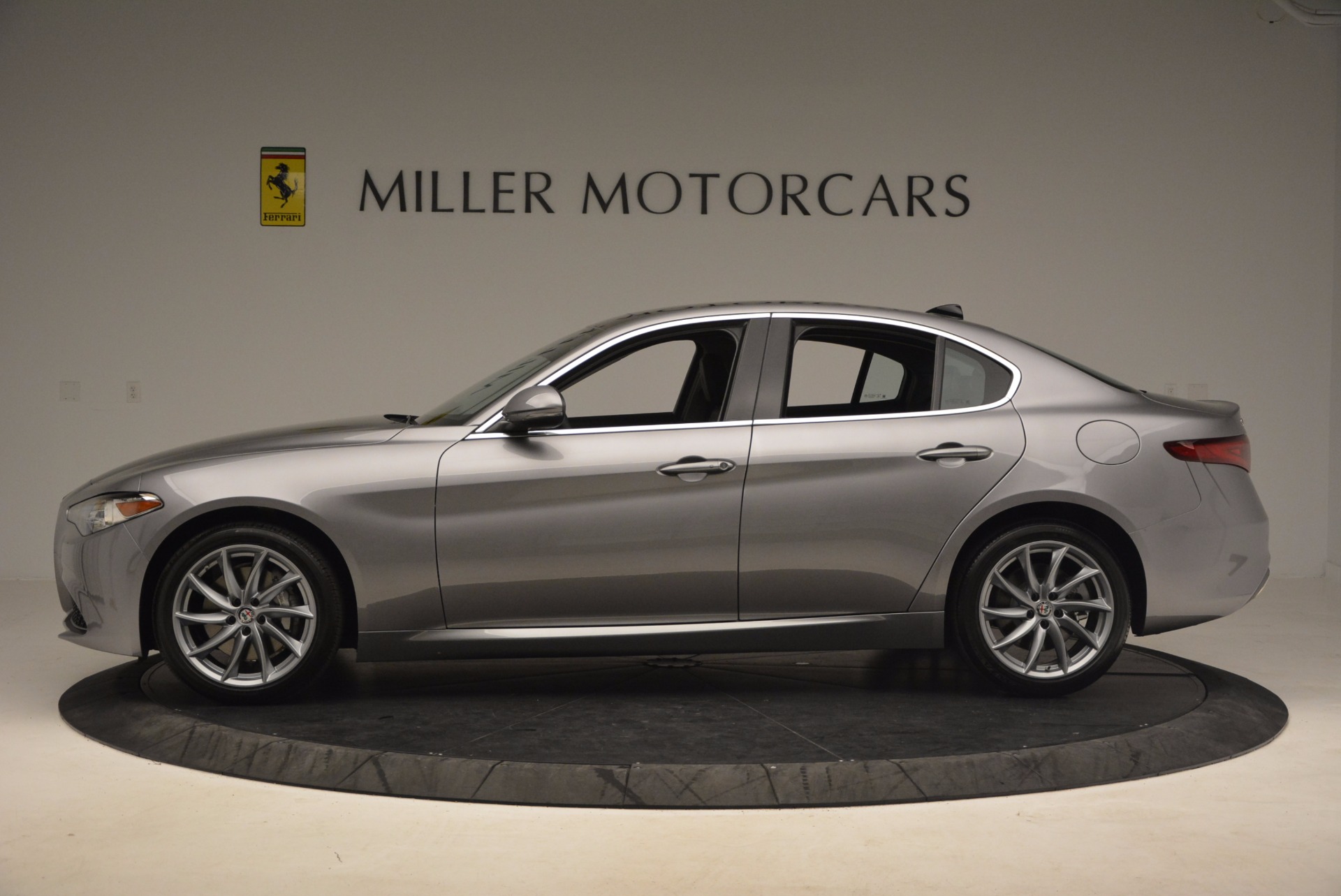 New-2017-Alfa-Romeo-Giulia-Q4